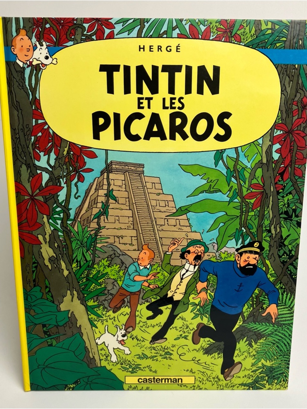 Livre vintage Les aventures de Tintin et les Picaros 23 Hergé Casterman French
